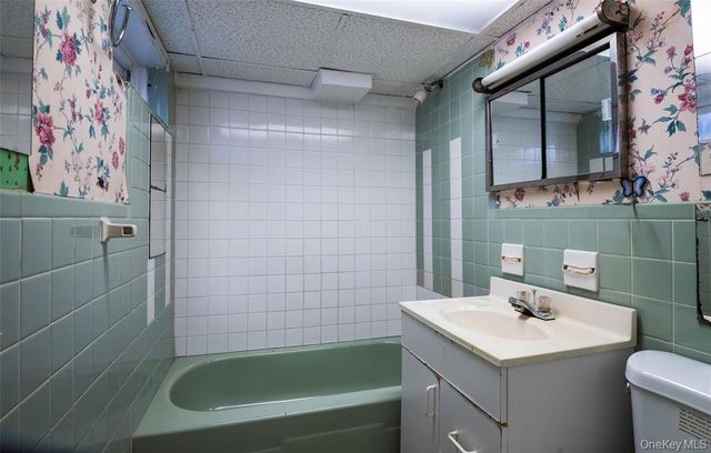 223-26 112th Avenue, New York City, NY 11429