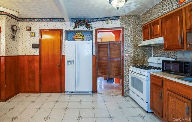 223-26 112th Avenue, New York City, NY 11429