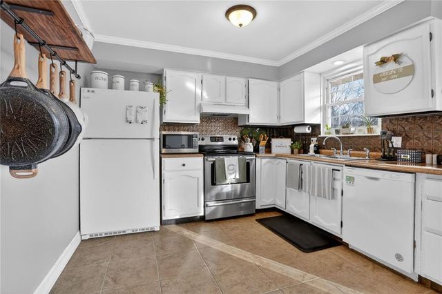 1501 SE 19th Street, Oak Grove, MO 64075