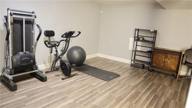 1501 SE 19th Street, Oak Grove, MO 64075