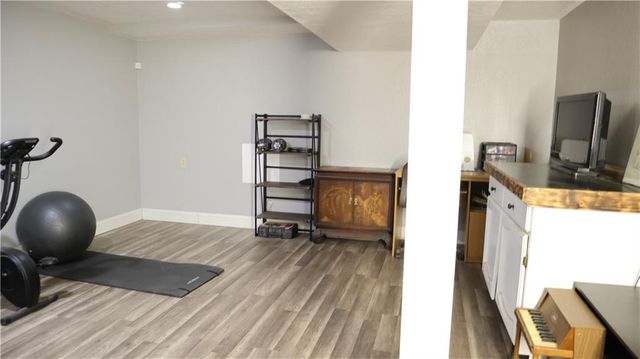 1501 SE 19th Street, Oak Grove, MO 64075