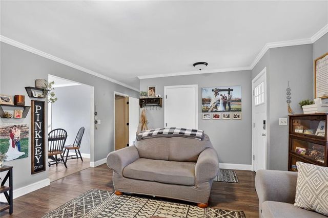 1501 SE 19th Street, Oak Grove, MO 64075