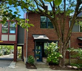 1611 Franklin Ct, South Side, PA 15203