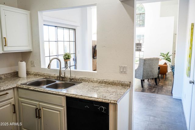 1126 W ELLIOT Road 1066, Chandler, AZ 85224