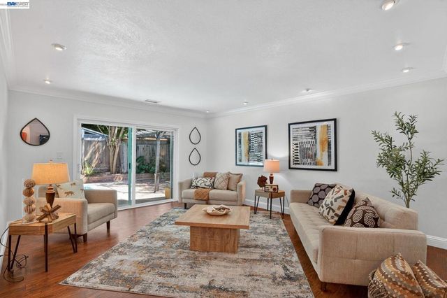 3436 Thunderbird Dr, Concord, CA 94520
