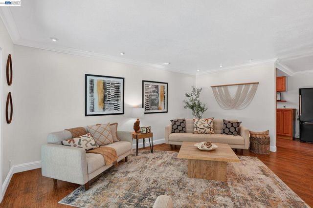 3436 Thunderbird Dr, Concord, CA 94520