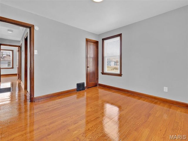 25 Jonell Court, St Louis, MO 63114