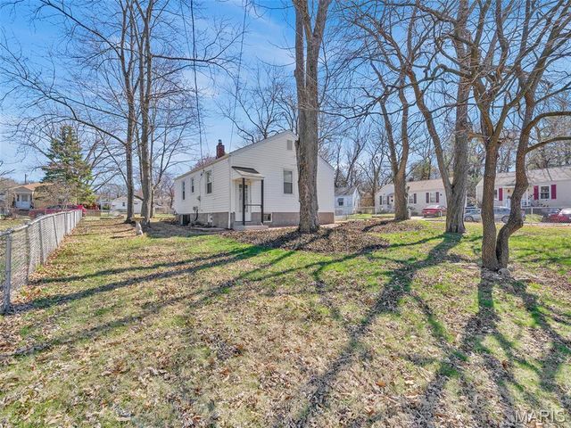 25 Jonell Court, St Louis, MO 63114