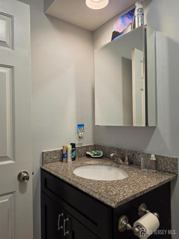 268 Crosspointe Drive, East Brunswick, NJ 08816