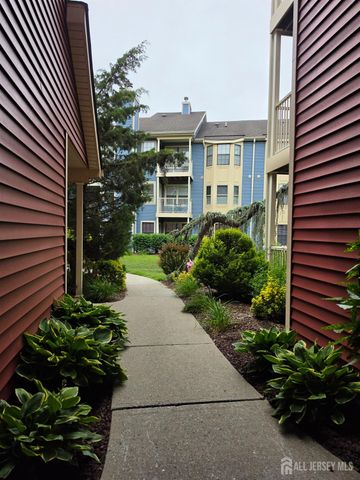 268 Crosspointe Drive, East Brunswick, NJ 08816