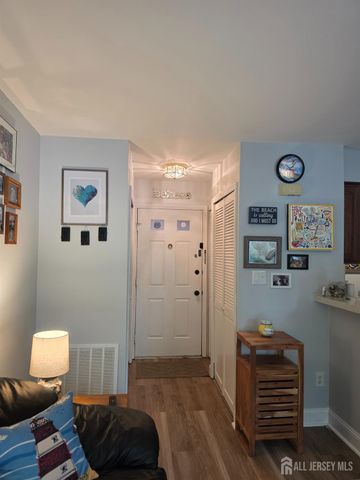 268 Crosspointe Drive, East Brunswick, NJ 08816