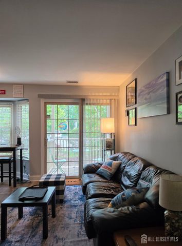 268 Crosspointe Drive, East Brunswick, NJ 08816