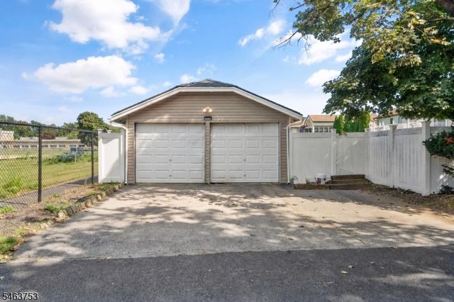 25 Randolph St, Lincoln Park Boro, NJ 07035