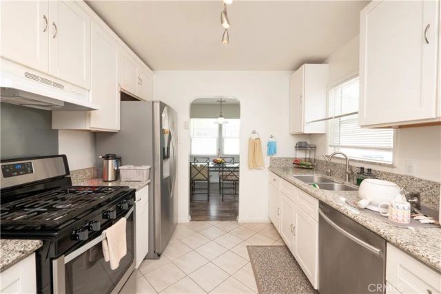 6925 Osbun, Highland, CA 92404
