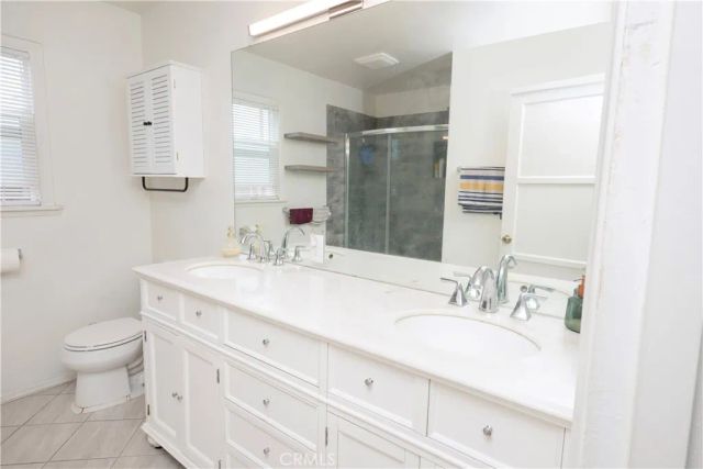 6925 Osbun, Highland, CA 92404