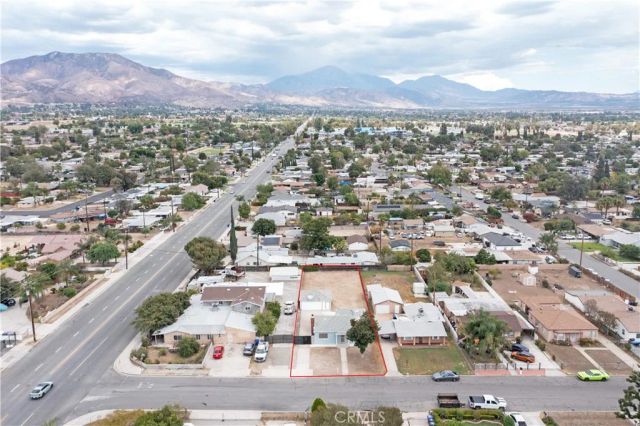 6925 Osbun, Highland, CA 92404