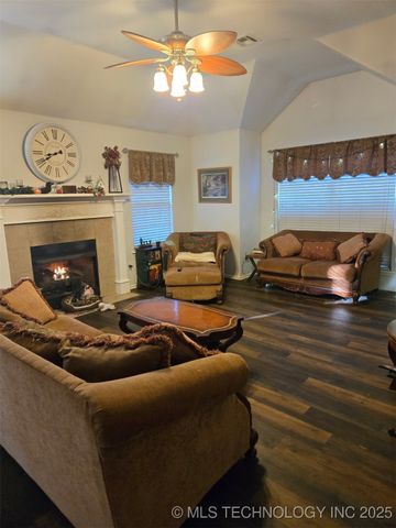 10003 N 103rd East Avenue, Owasso, OK 74055