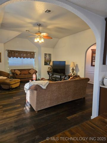 10003 N 103rd East Avenue, Owasso, OK 74055