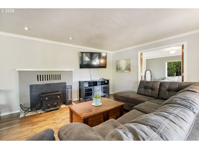 4024 Pacific Way, Longview, WA 98632