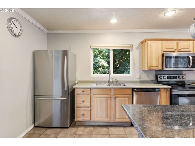 4024 Pacific Way, Longview, WA 98632