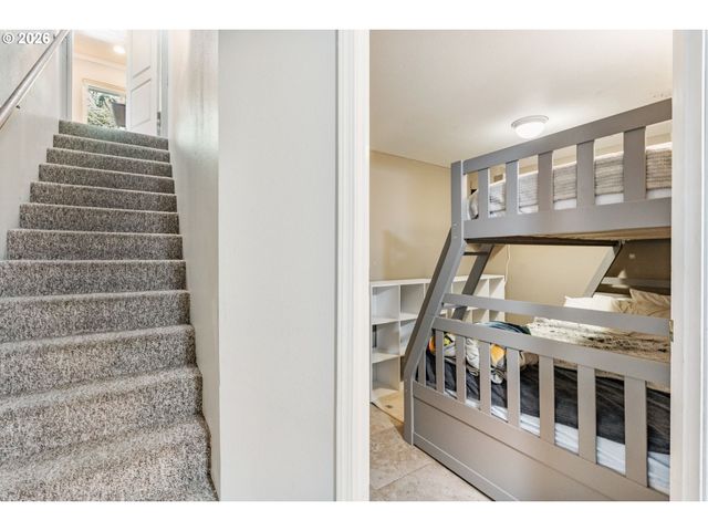 4024 Pacific Way, Longview, WA 98632