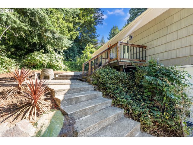 4024 Pacific Way, Longview, WA 98632