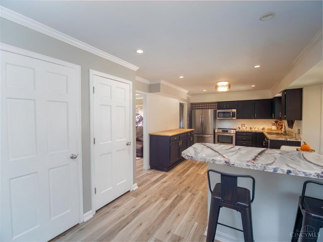 2 Hidden Hills Court, Fairfield, OH 45014