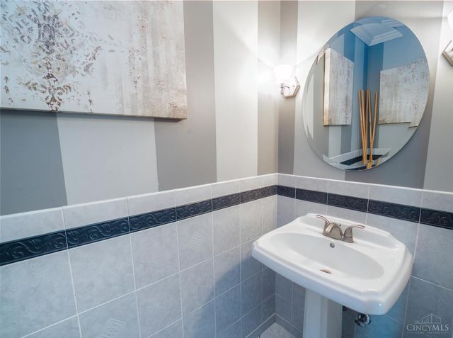 2 Hidden Hills Court, Fairfield, OH 45014