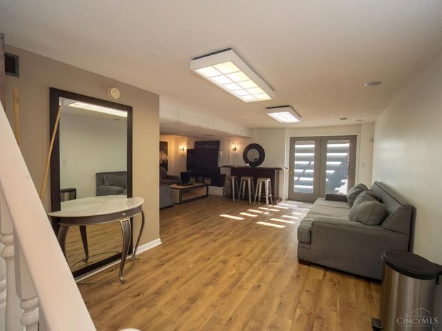 2 Hidden Hills Court, Fairfield, OH 45014