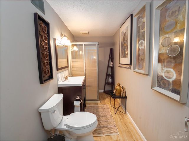 2 Hidden Hills Court, Fairfield, OH 45014