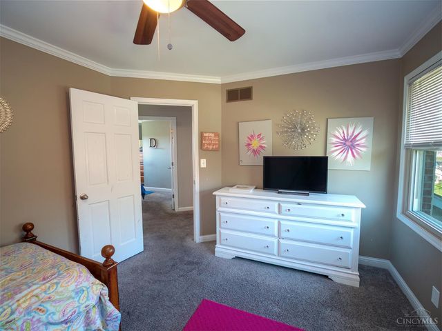 2 Hidden Hills Court, Fairfield, OH 45014