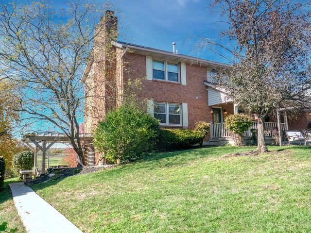 2 Hidden Hills Court, Fairfield, OH 45014