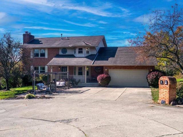 2 Hidden Hills Court, Fairfield, OH 45014