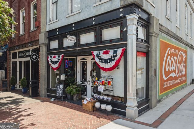 405 Forrest Lane, Gainesville, GA 30501