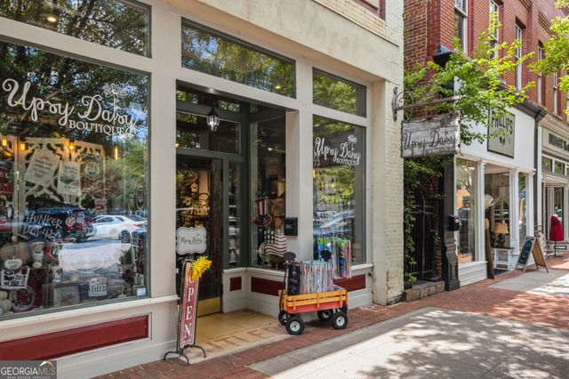 405 Forrest Lane, Gainesville, GA 30501