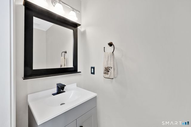 136 Gilbert Lane, South Windsor, CT 06074