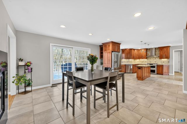 136 Gilbert Lane, South Windsor, CT 06074