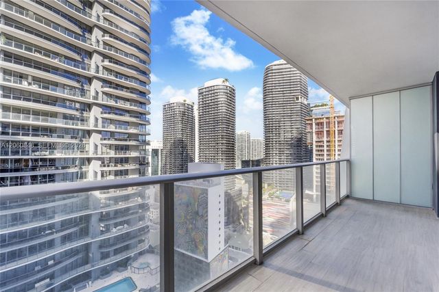 1010 Brickell Ave 2708, Miami, FL 33131