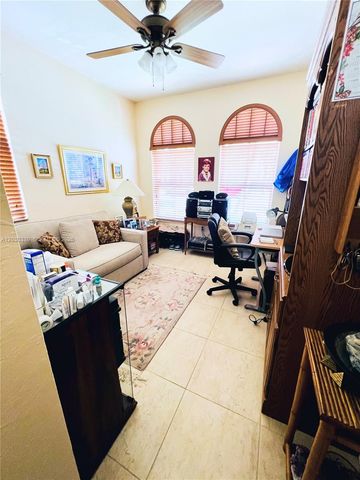 2499 SE 14th Street, Homestead, FL 33035