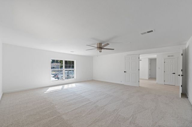 909 15th Street, Grand Prairie, TX 75050