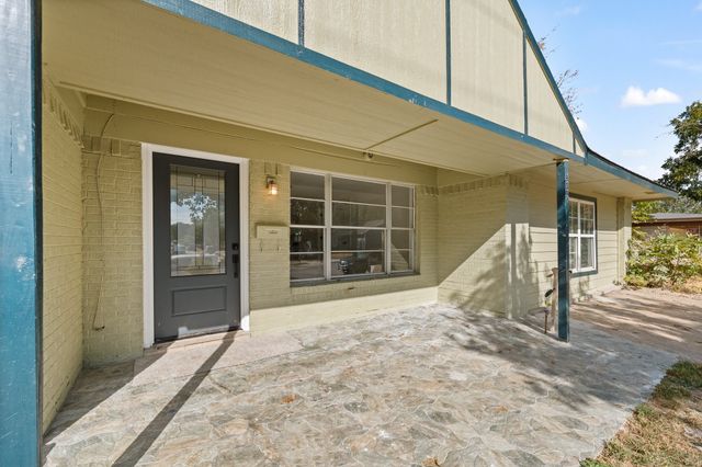 909 15th Street, Grand Prairie, TX 75050