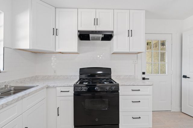 909 15th Street, Grand Prairie, TX 75050