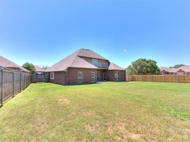 601 Summit Bend, Norman, OK 73071