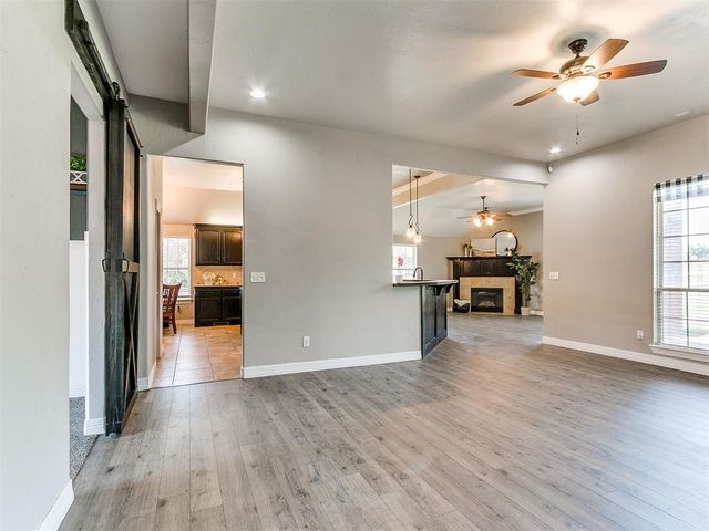 601 Summit Bend, Norman, OK 73071