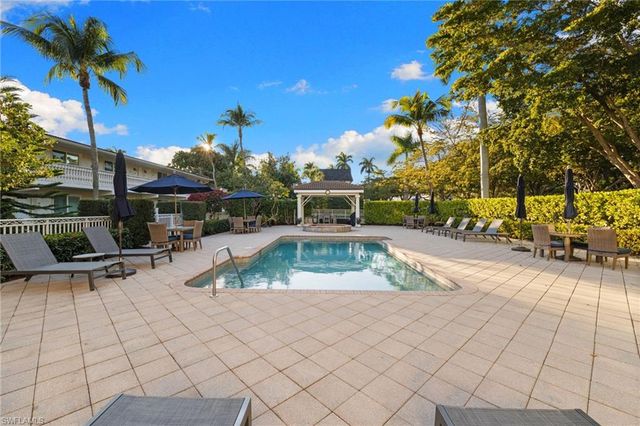 980 7th AVE S 108, Naples, FL 34102