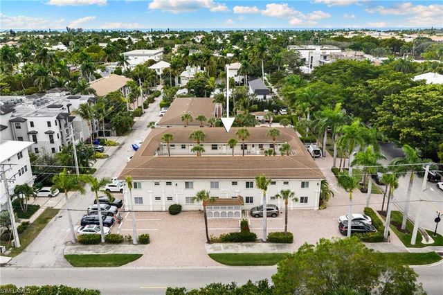 980 7th AVE S 108, Naples, FL 34102