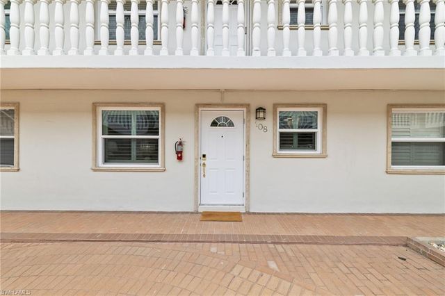 980 7th AVE S 108, Naples, FL 34102