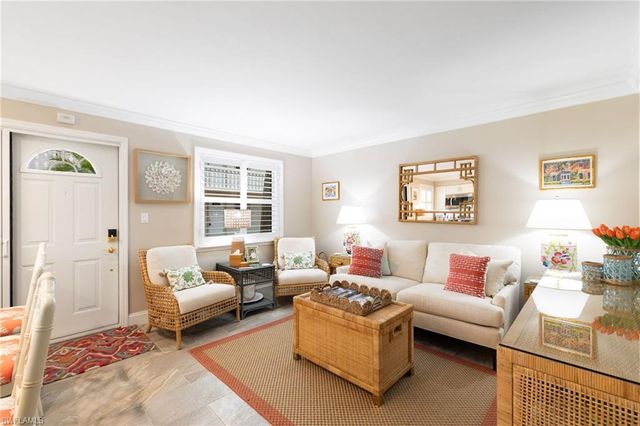 980 7th AVE S 108, Naples, FL 34102