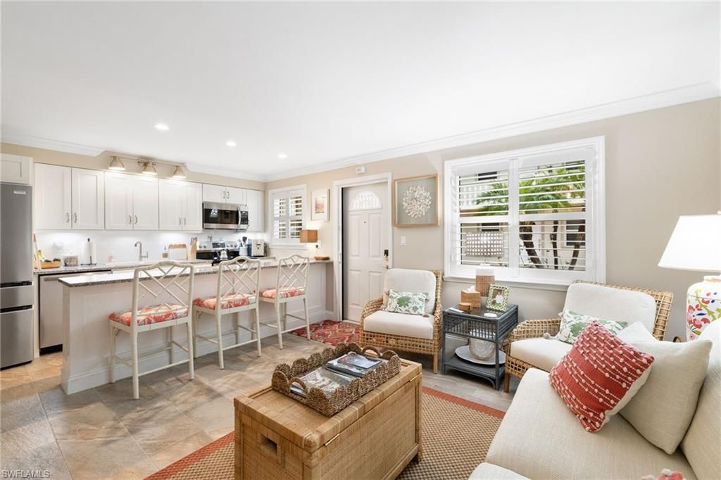 980 7th AVE S 108, Naples, FL 34102