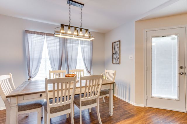 1020 Thistle Meade Circle, Burleson, TX 76028